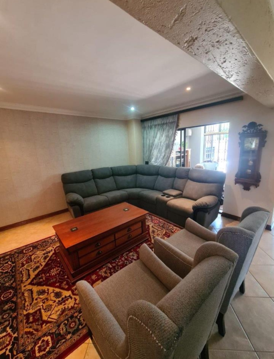 4 Bedroom Property for Sale in Vanderbijlpark SE 2 Gauteng