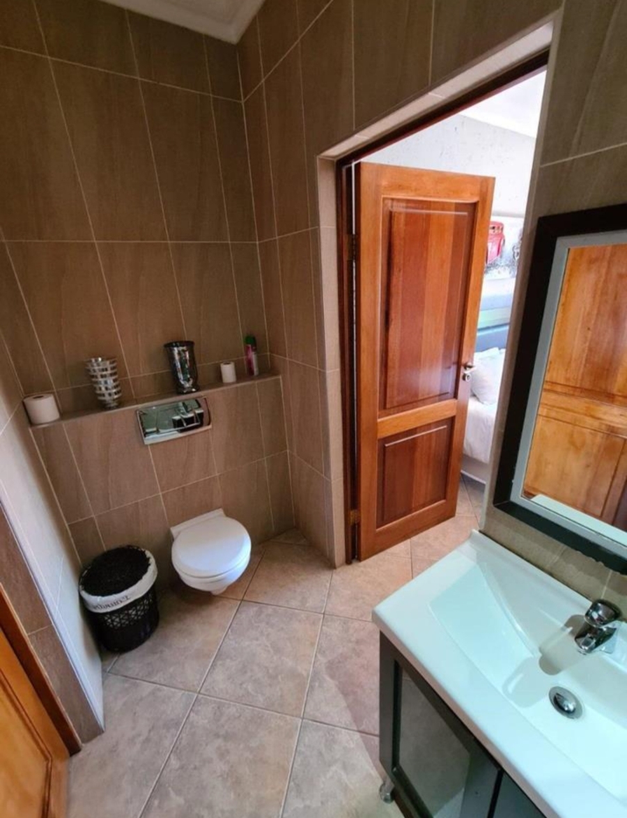 4 Bedroom Property for Sale in Vanderbijlpark SE 2 Gauteng