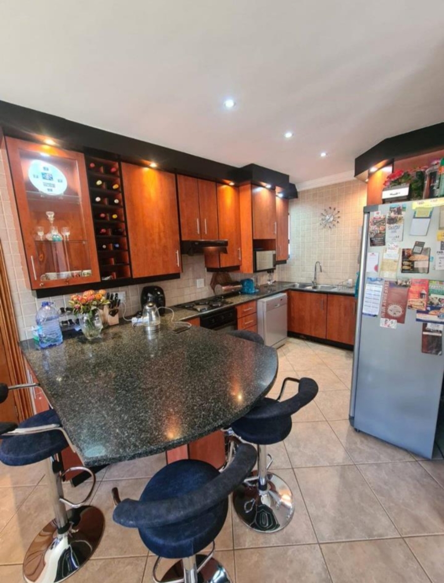 4 Bedroom Property for Sale in Vanderbijlpark SE 2 Gauteng