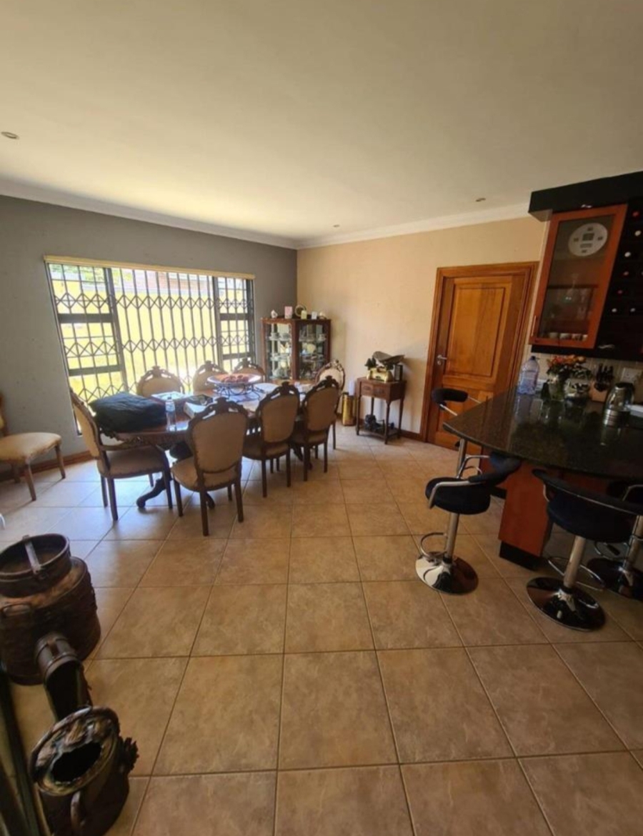 4 Bedroom Property for Sale in Vanderbijlpark SE 2 Gauteng