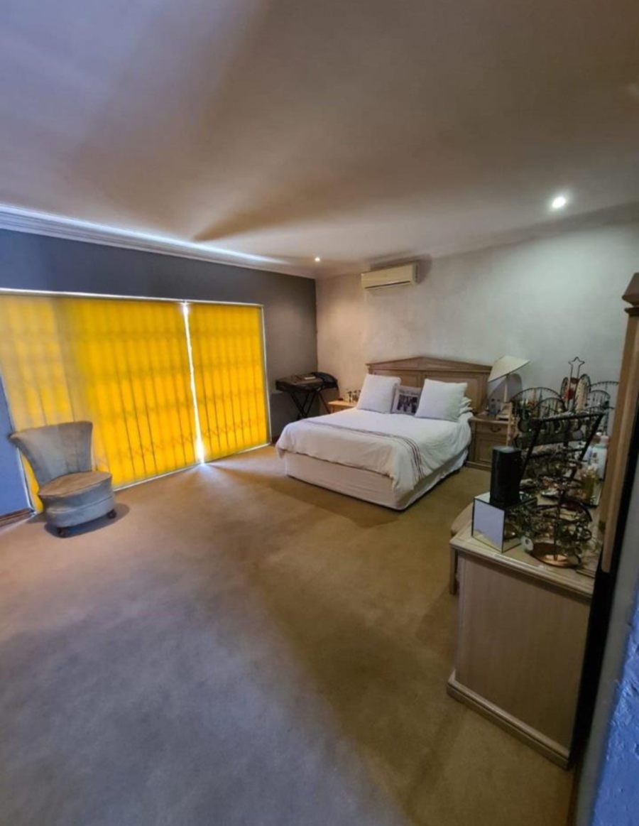 4 Bedroom Property for Sale in Vanderbijlpark SE 2 Gauteng