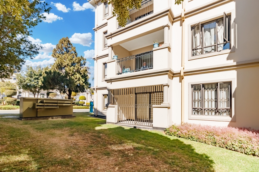 2 Bedroom Property for Sale in Noordwyk Gauteng