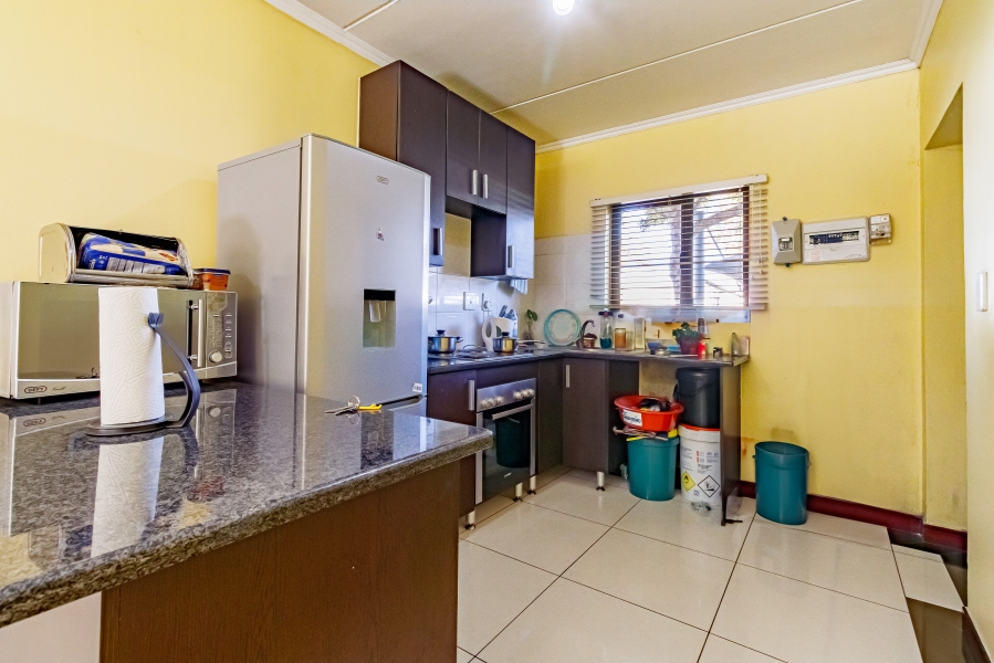 2 Bedroom Property for Sale in Noordwyk Gauteng