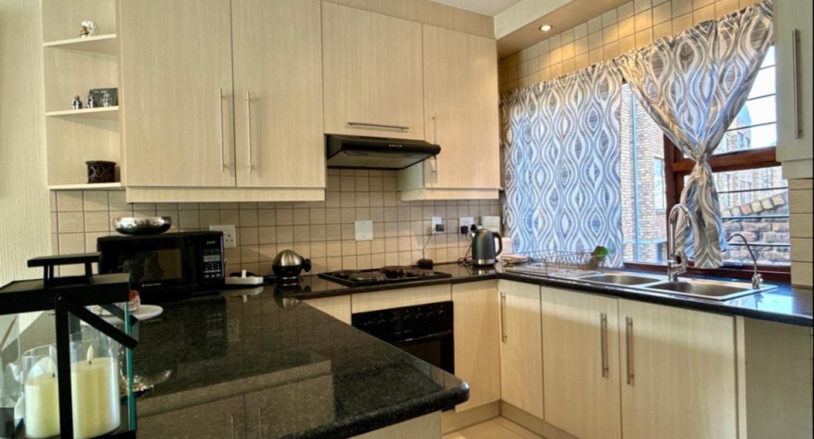 1 Bedroom Property for Sale in Bassonia Gauteng