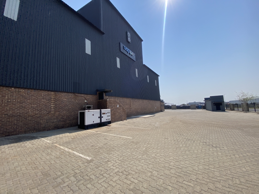 To Let Commercial Property for Rent in Knoppieslaagte Gauteng