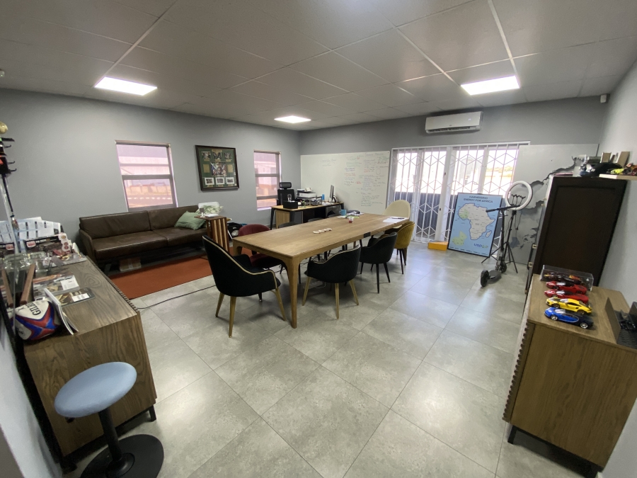 To Let Commercial Property for Rent in Knoppieslaagte Gauteng