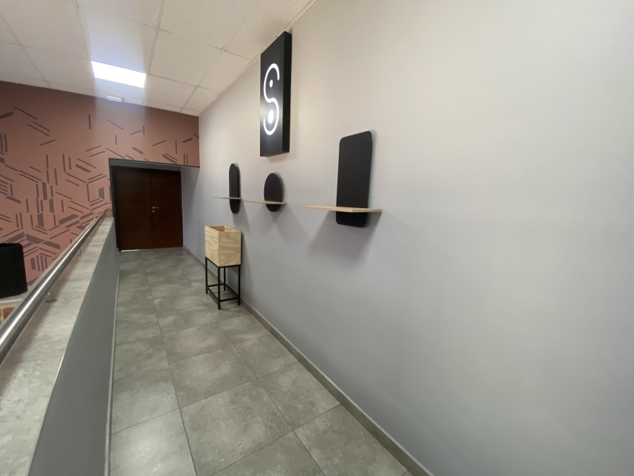 To Let Commercial Property for Rent in Knoppieslaagte Gauteng