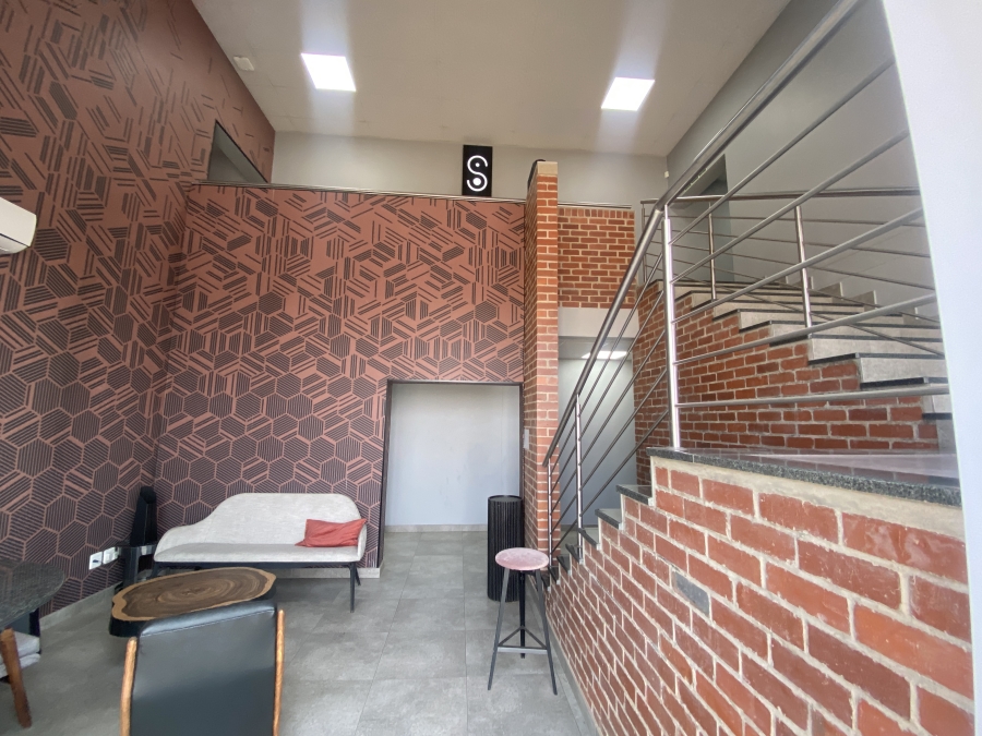 To Let Commercial Property for Rent in Knoppieslaagte Gauteng