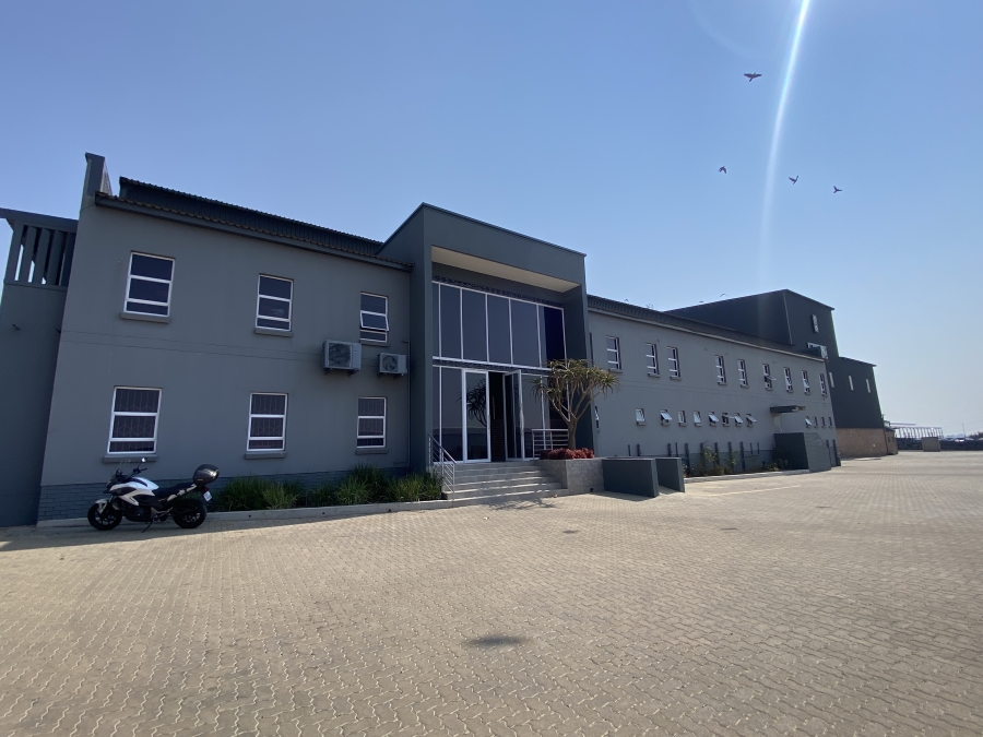 To Let Commercial Property for Rent in Knoppieslaagte Gauteng