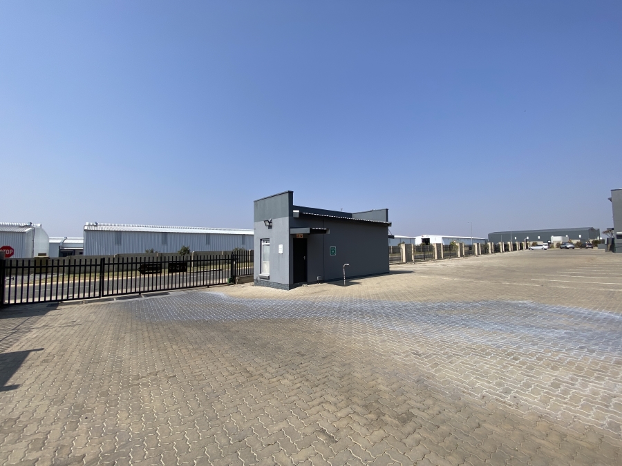 To Let Commercial Property for Rent in Knoppieslaagte Gauteng
