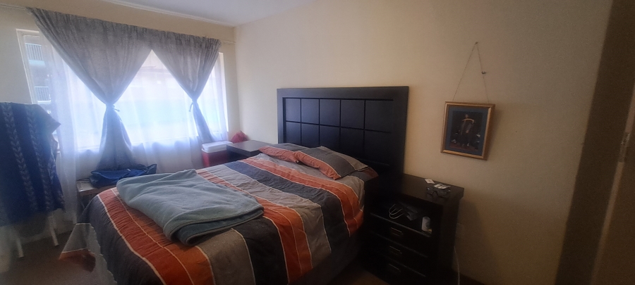 2 Bedroom Property for Sale in Die Hoewes Gauteng