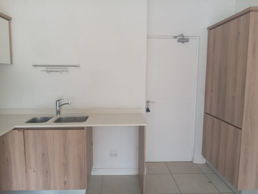 2 Bedroom Property for Sale in Linbro Park Gauteng