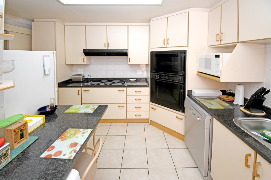 3 Bedroom Property for Sale in Corlett Gardens Gauteng