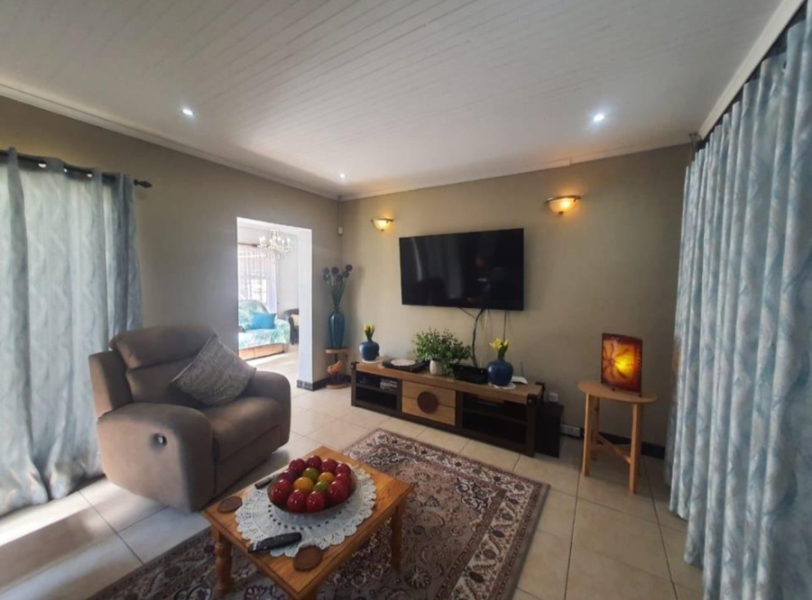 3 Bedroom Property for Sale in Vanderbijlpark SE 2 Gauteng