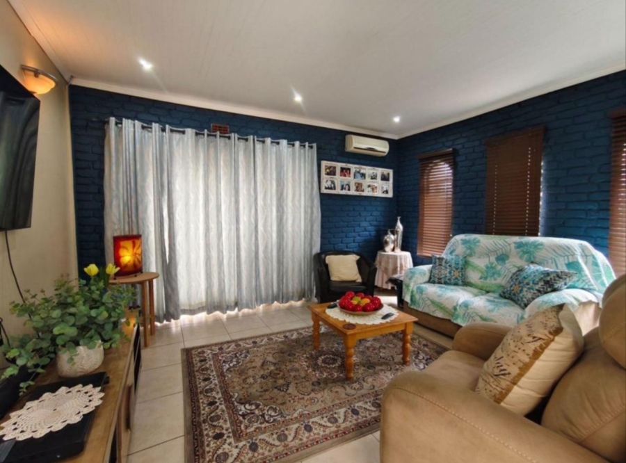 3 Bedroom Property for Sale in Vanderbijlpark SE 2 Gauteng