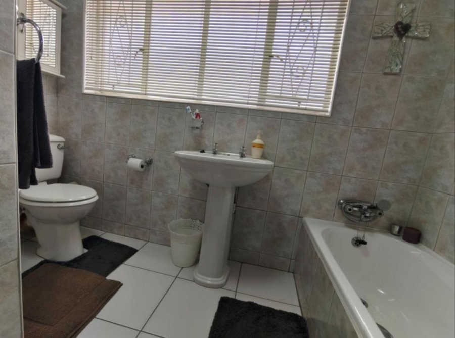 3 Bedroom Property for Sale in Vanderbijlpark SE 2 Gauteng