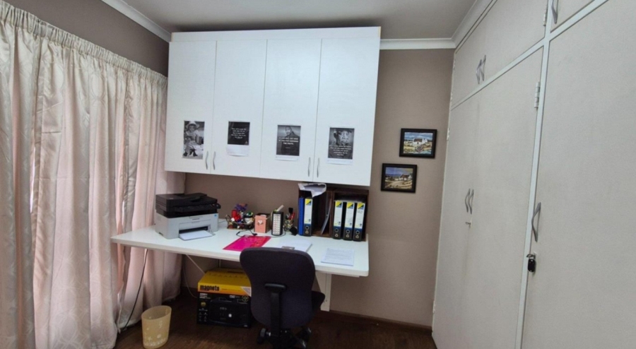 3 Bedroom Property for Sale in Vanderbijlpark SE 2 Gauteng