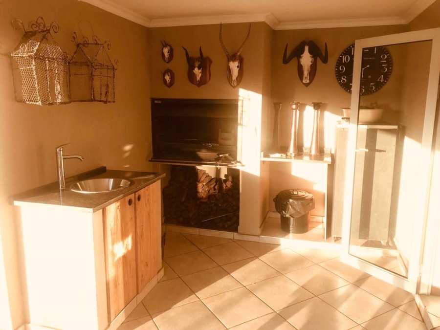 3 Bedroom Property for Sale in Vanderbijlpark SE 8 Gauteng
