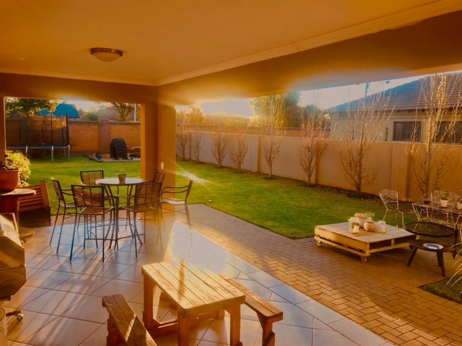 3 Bedroom Property for Sale in Vanderbijlpark SE 8 Gauteng