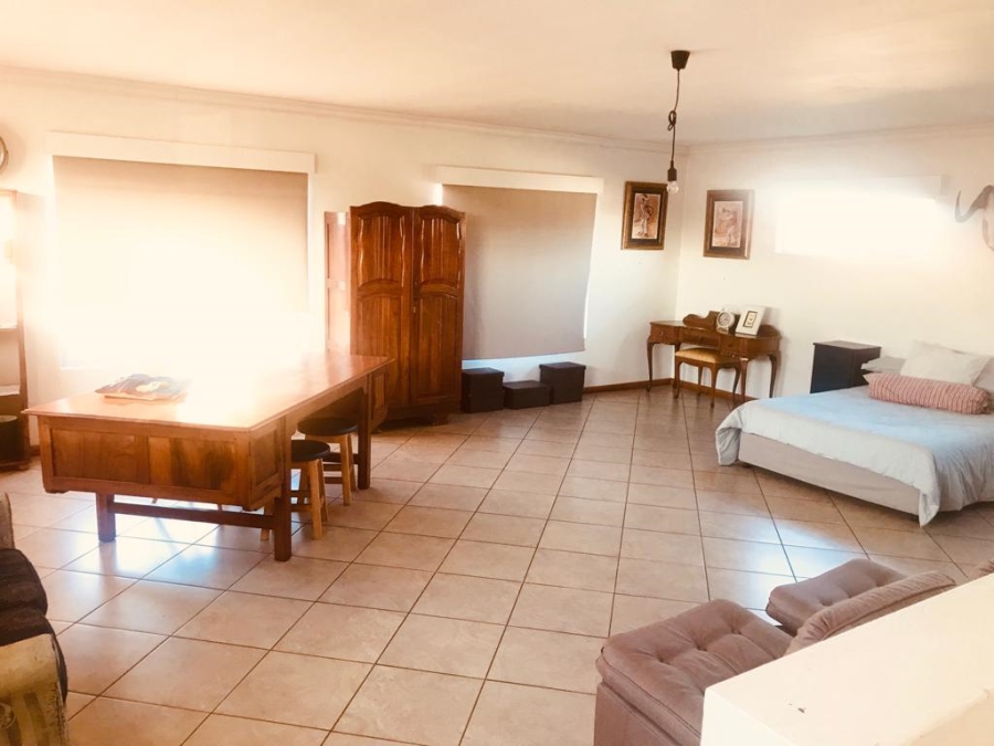 3 Bedroom Property for Sale in Vanderbijlpark SE 8 Gauteng
