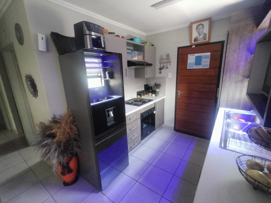 3 Bedroom Property for Sale in Protea Glen Gauteng