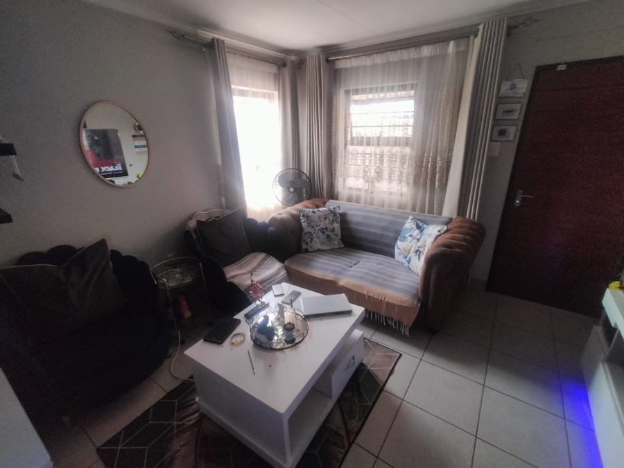 3 Bedroom Property for Sale in Protea Glen Gauteng