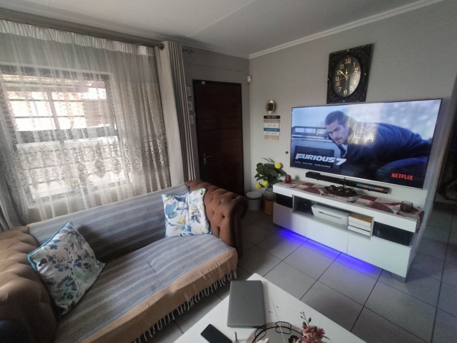 3 Bedroom Property for Sale in Protea Glen Gauteng