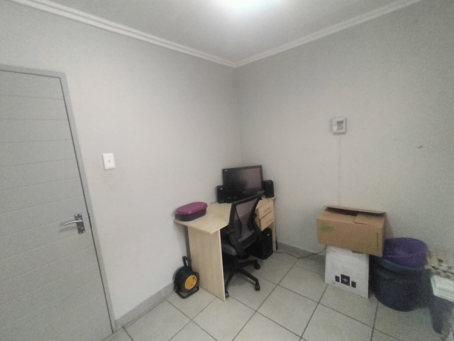 3 Bedroom Property for Sale in Protea Glen Gauteng