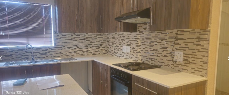 2 Bedroom Property for Sale in Liefde en Vrede Gauteng