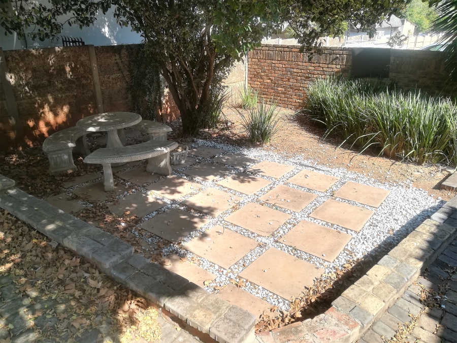 To Let Commercial Property for Rent in Clubview Gauteng
