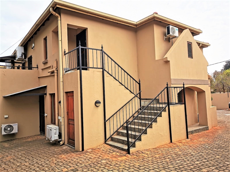 To Let Commercial Property for Rent in Clubview Gauteng