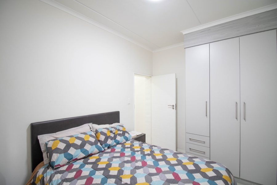 2 Bedroom Property for Sale in Erand Gardens Gauteng