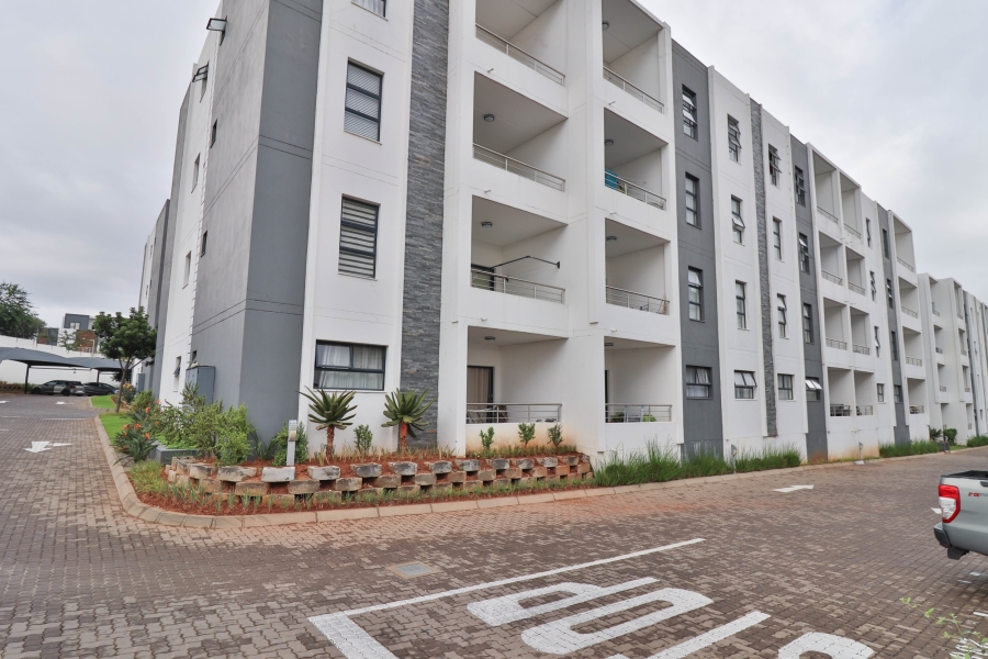 2 Bedroom Property for Sale in Erand Gardens Gauteng