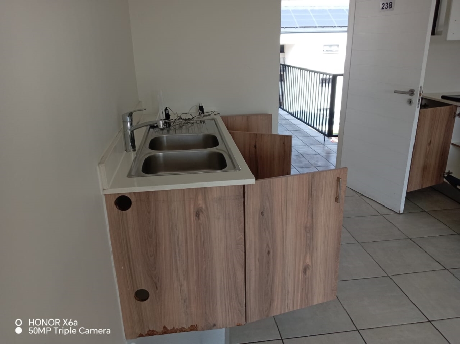 To Let 2 Bedroom Property for Rent in Witfield Gauteng