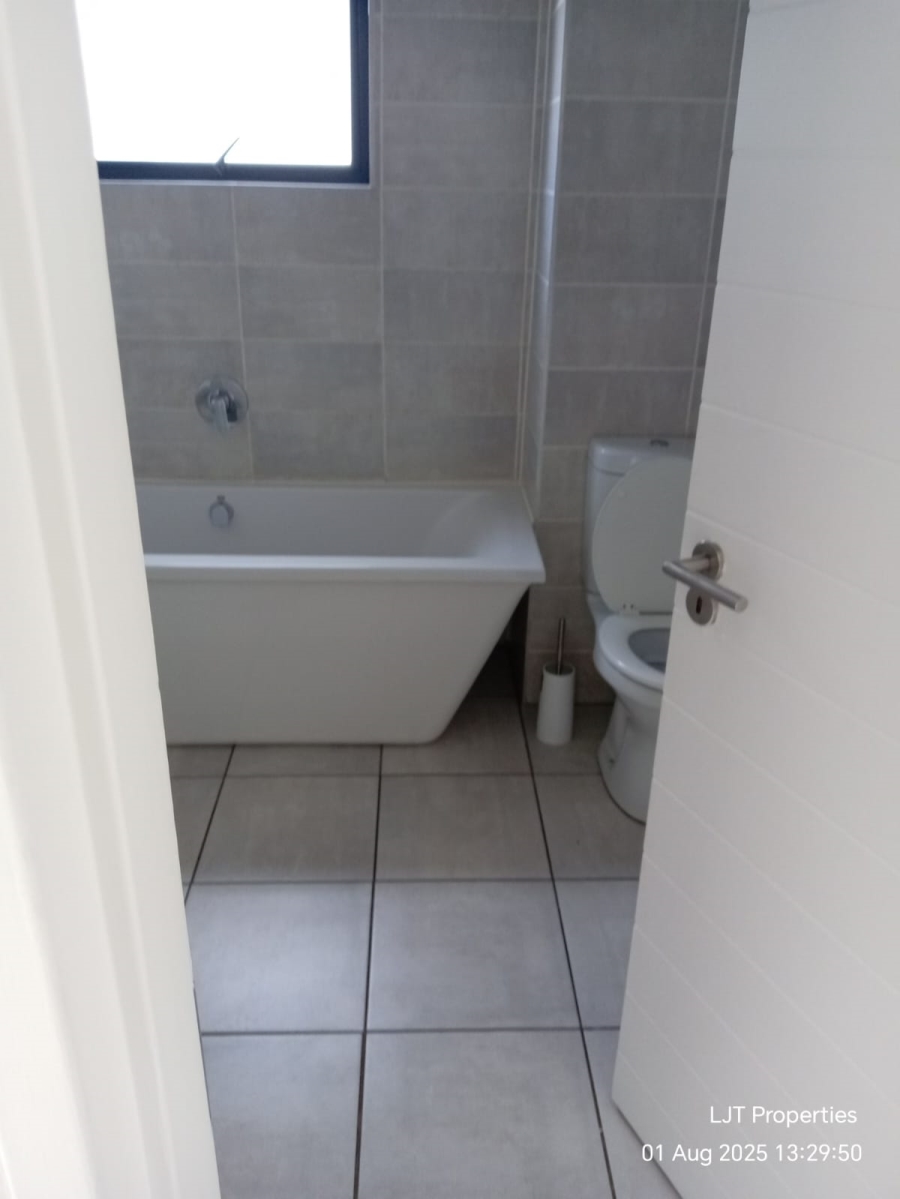 To Let 2 Bedroom Property for Rent in Witfield Gauteng