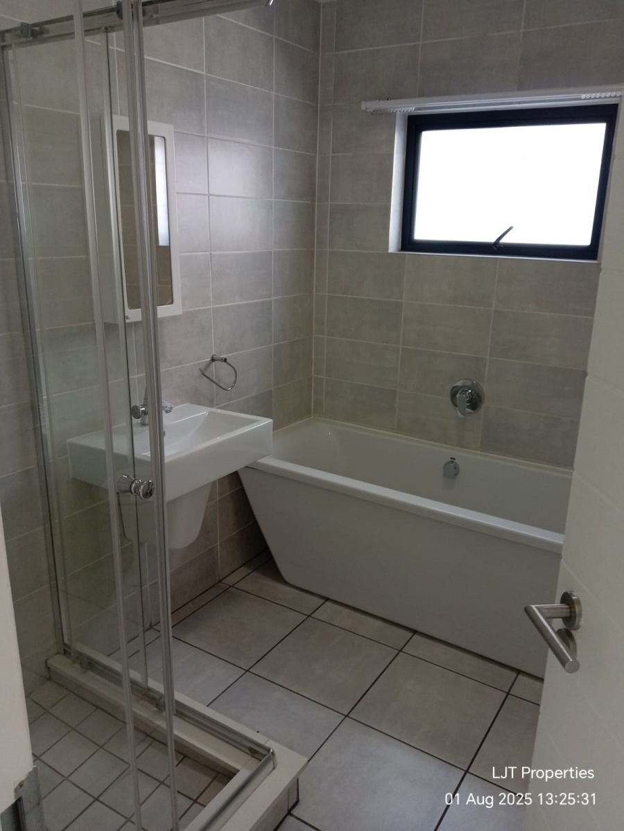 To Let 2 Bedroom Property for Rent in Witfield Gauteng