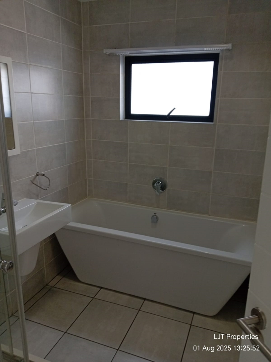 To Let 2 Bedroom Property for Rent in Witfield Gauteng