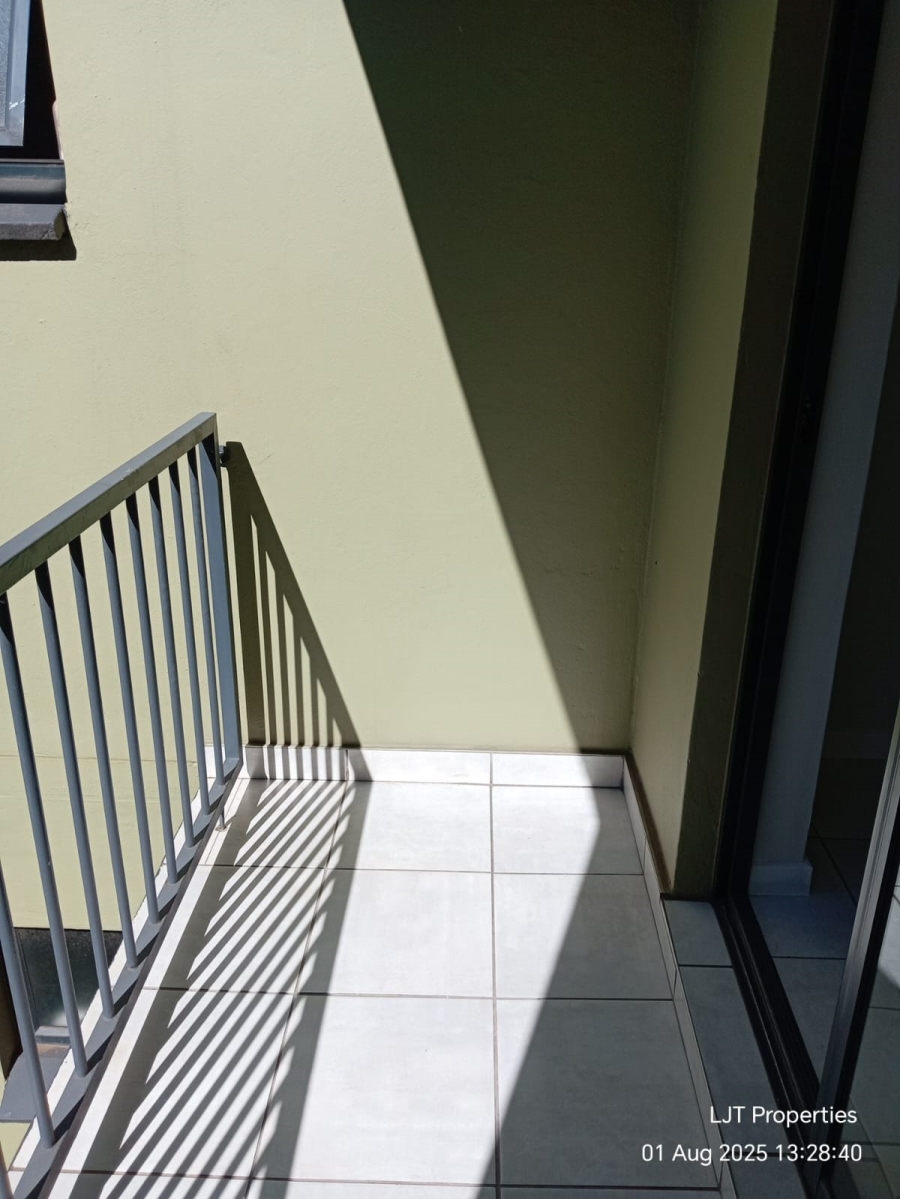 To Let 2 Bedroom Property for Rent in Witfield Gauteng