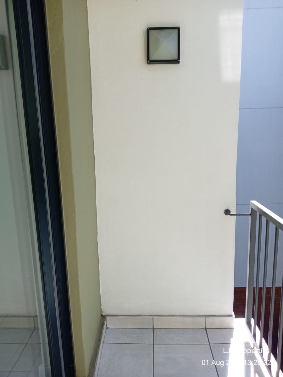 To Let 2 Bedroom Property for Rent in Witfield Gauteng