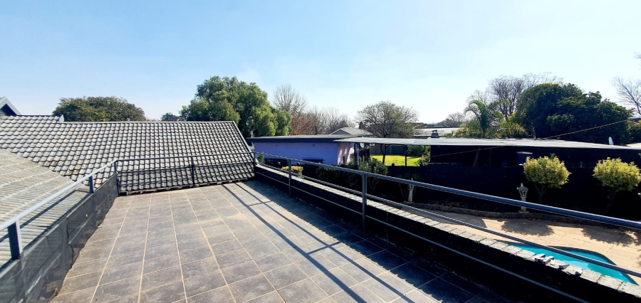 To Let 2 Bedroom Property for Rent in Golf Park Gauteng
