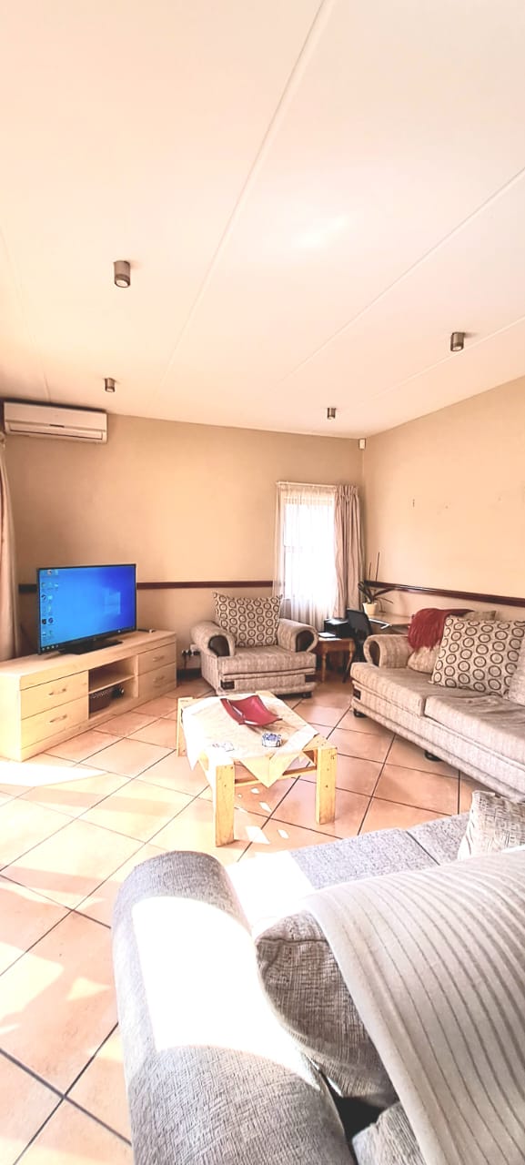 3 Bedroom Property for Sale in Vanderbijlpark SE 2 Gauteng