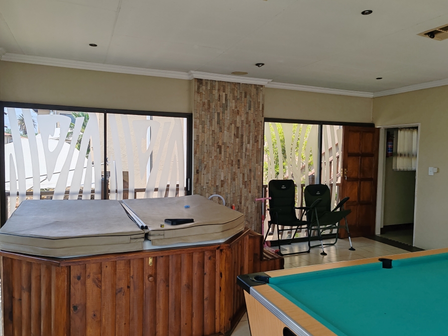 4 Bedroom Property for Sale in Risiville Gauteng