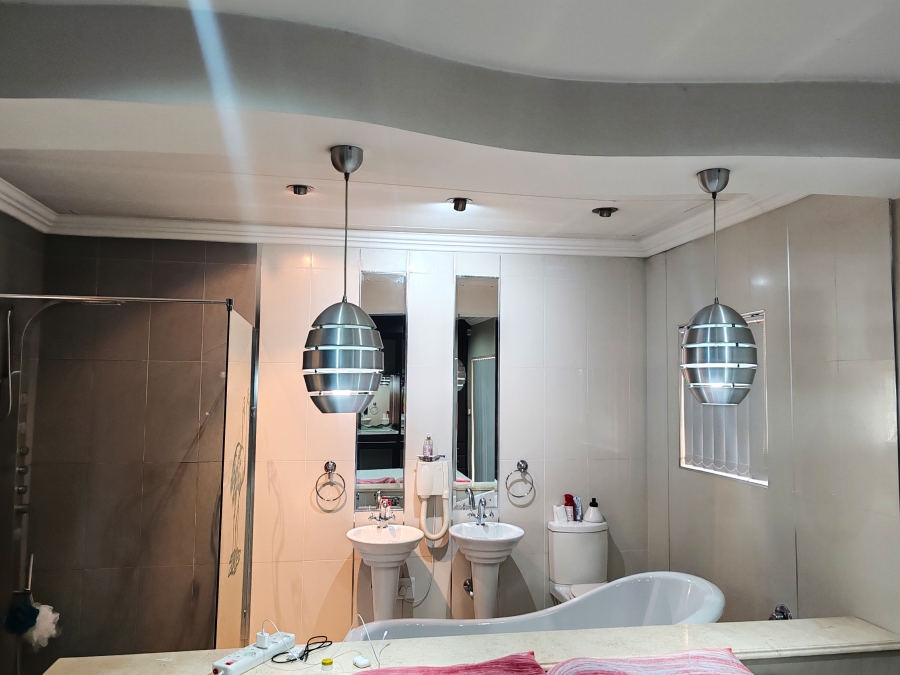 4 Bedroom Property for Sale in Risiville Gauteng