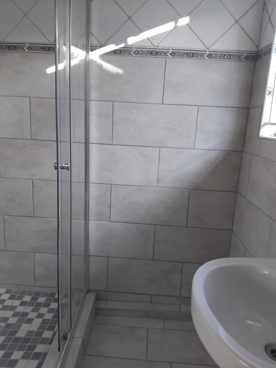 To Let 2 Bedroom Property for Rent in Naturena Gauteng