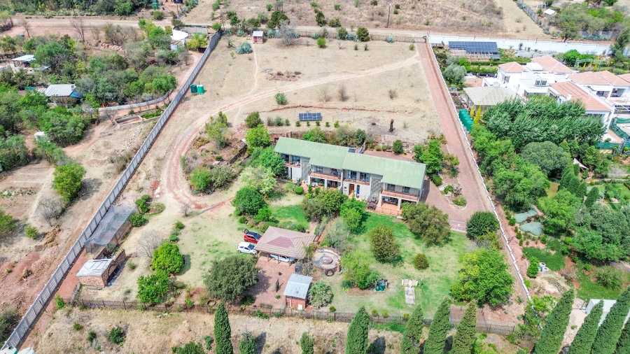6 Bedroom Property for Sale in Doornkloof Gauteng