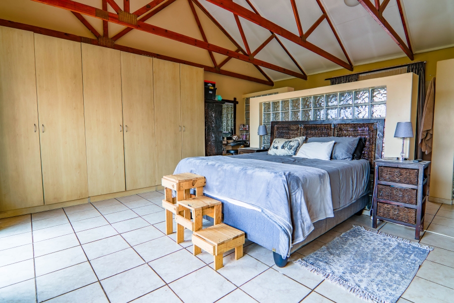 6 Bedroom Property for Sale in Doornkloof Gauteng