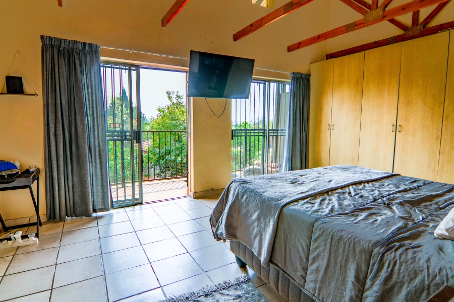 6 Bedroom Property for Sale in Doornkloof Gauteng