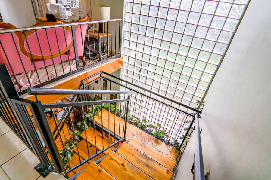 6 Bedroom Property for Sale in Doornkloof Gauteng