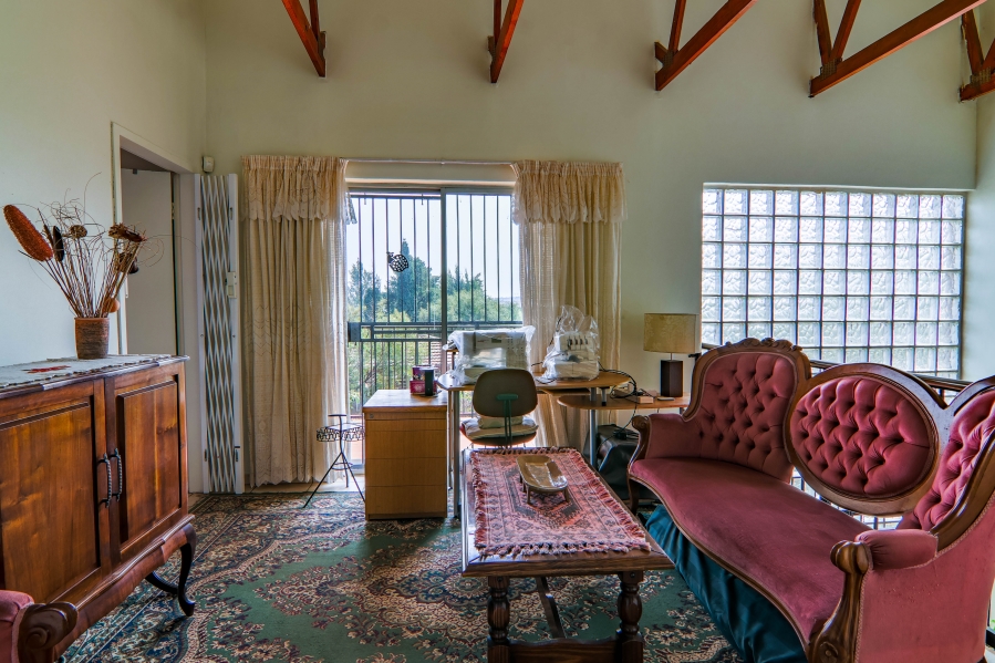 6 Bedroom Property for Sale in Doornkloof Gauteng