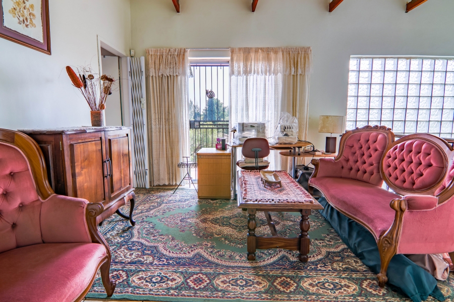 6 Bedroom Property for Sale in Doornkloof Gauteng